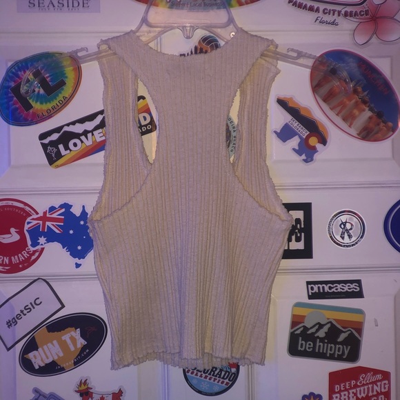 URBAN OUTFITTERS CREAM TANK!!🔥🔥 - Picture 3 of 3